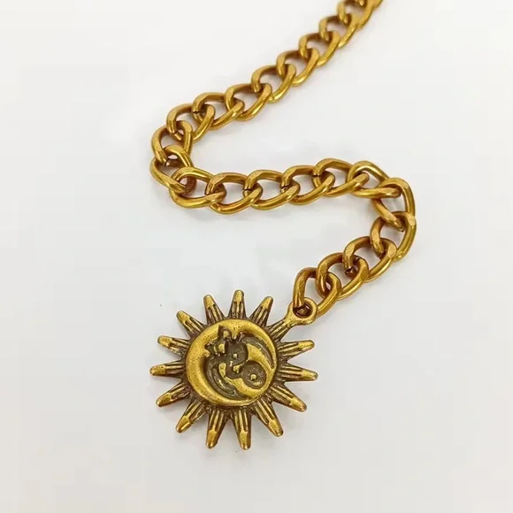 Vintage Gold Celestial Chain Belt - Picture 5 of 10